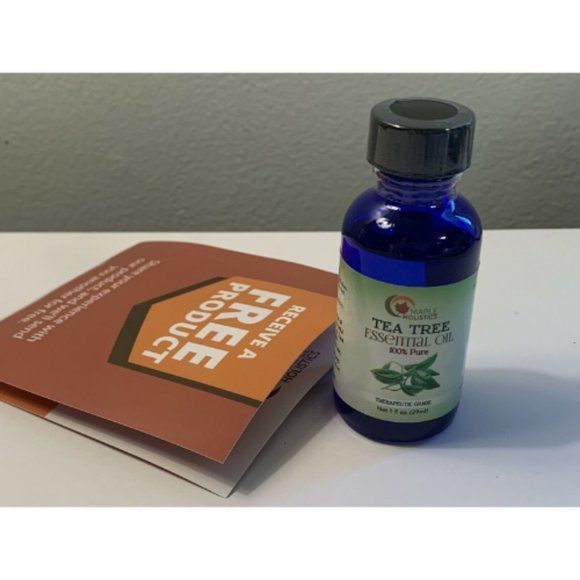 Maple Holistics 100% Tea Tree Oil for Skin QS19 - Picture 1 of 4
